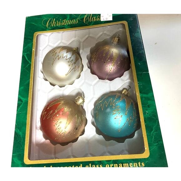 4 VTG Ornaments Commodore Christmas Classics Hand-Decorated European Pastel Gold - Picture 5 of 10